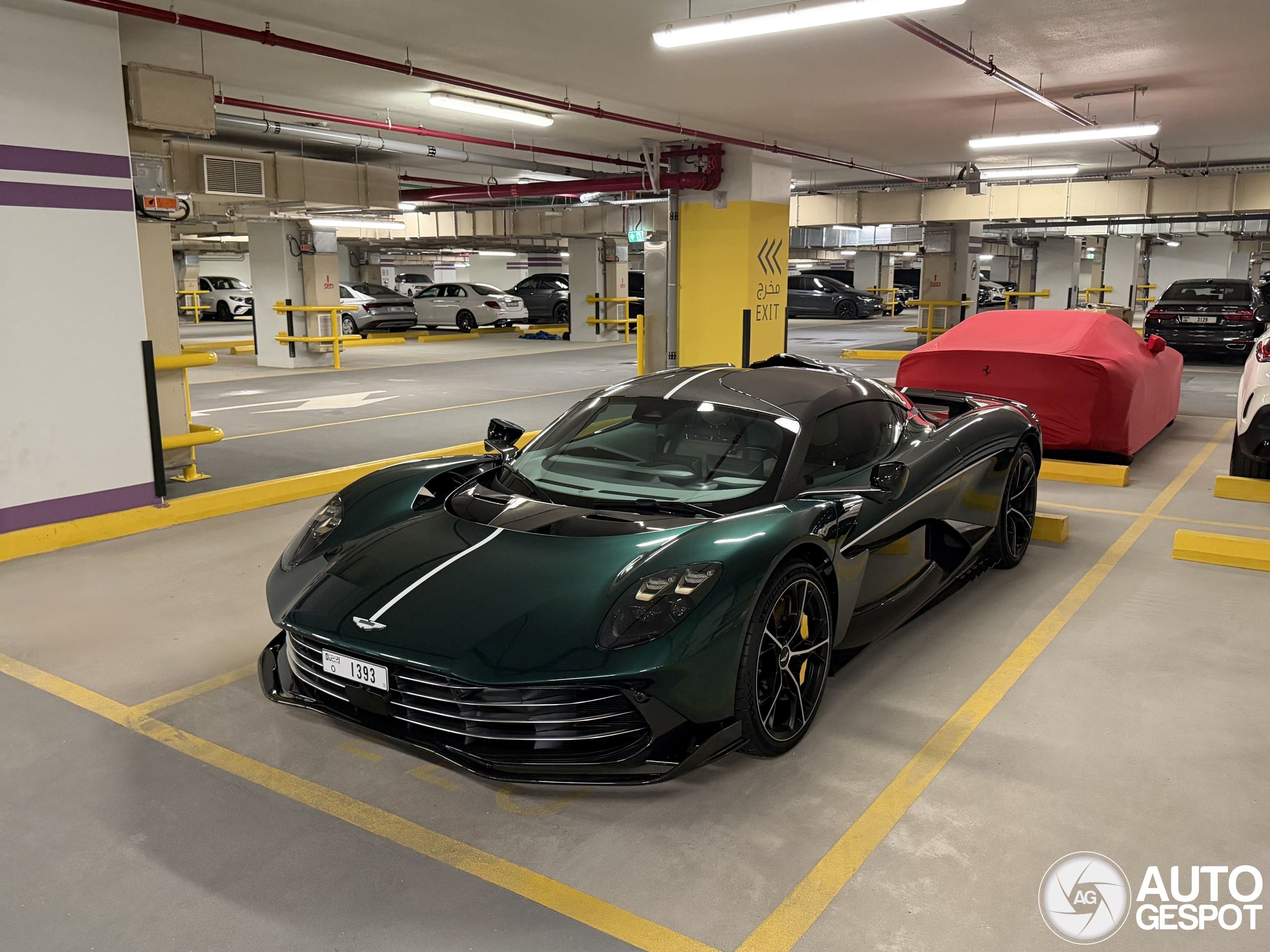 Aston Martin Valhalla