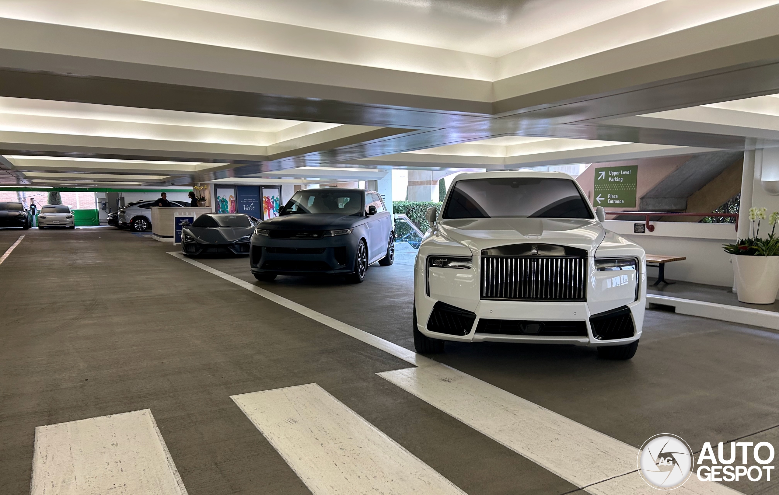 Lamborghini Revuelto