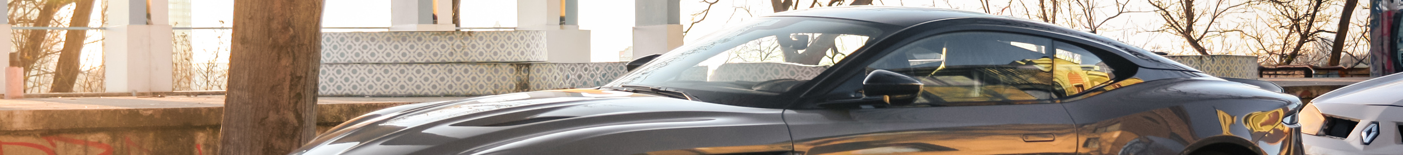 Aston Martin DBS Superleggera