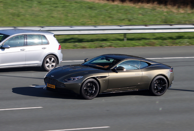 Aston Martin DB11