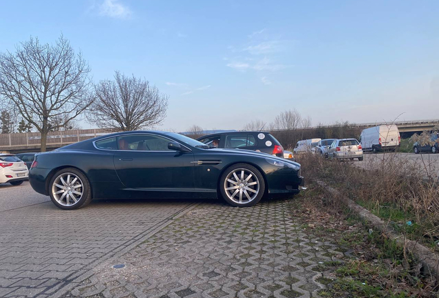 Aston Martin DB9 2010