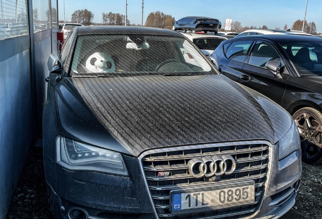 Audi S8 D4