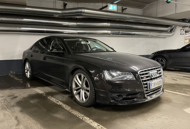 Audi S8 D4