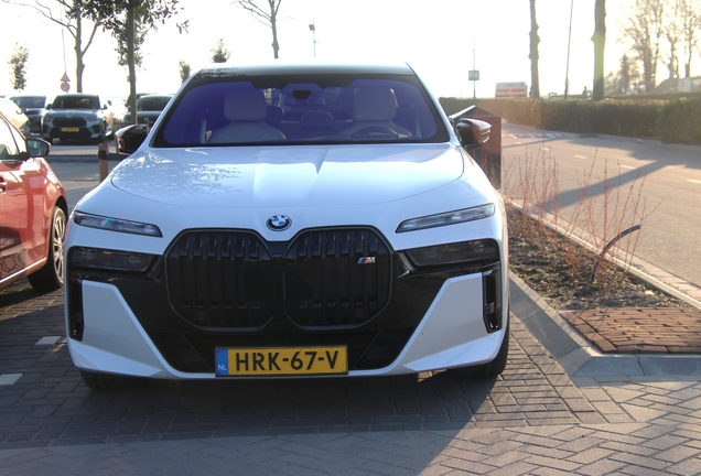 BMW M760e xDrive
