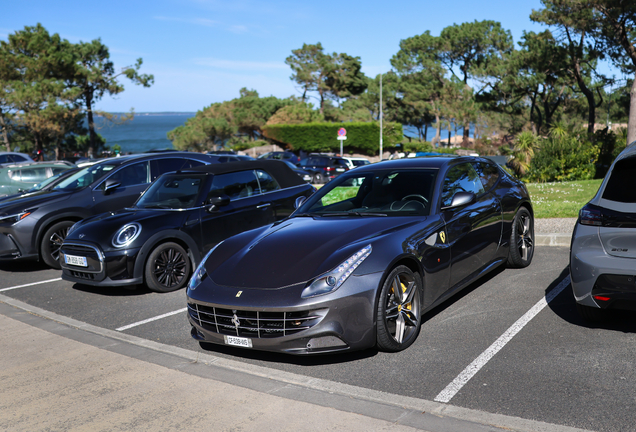 Ferrari FF