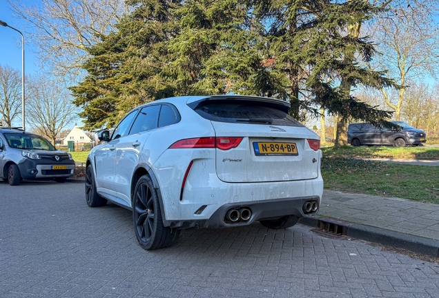 Jaguar F-PACE SVR