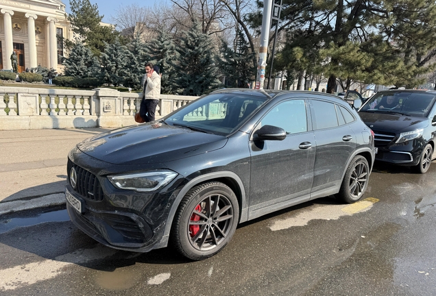 Mercedes-AMG GLA 45 S 4MATIC+ H247