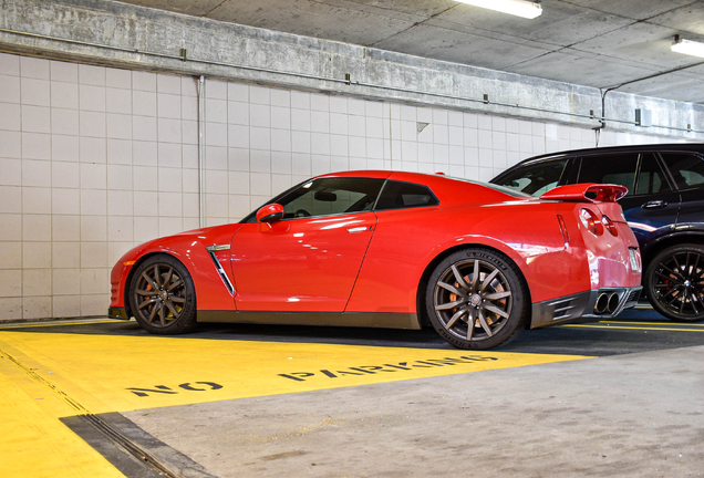 Nissan GT-R 2011