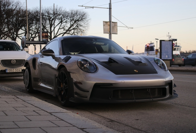 Porsche 992 GT3 RS MkI Weissach Package Manthey Racing