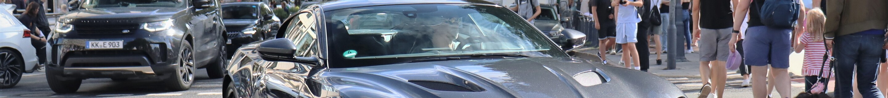 Aston Martin DBS Superleggera