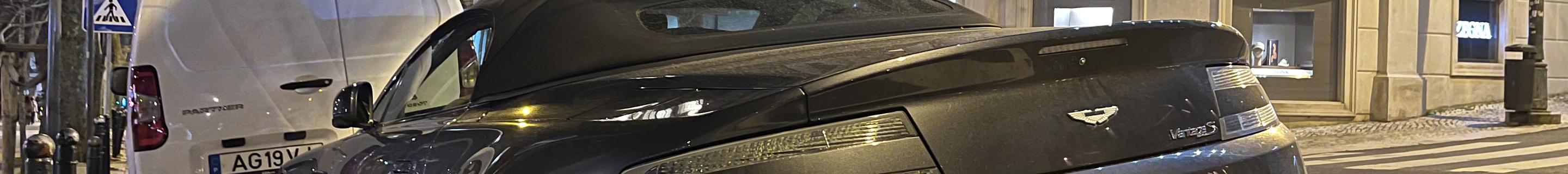 Aston Martin V8 Vantage S Roadster