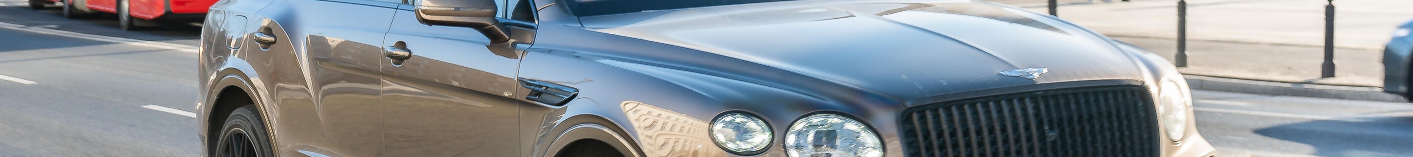 Bentley Bentayga Azure EWB 2024