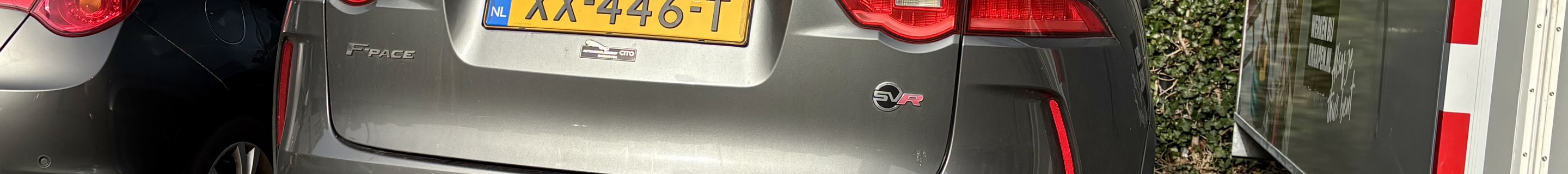 Jaguar F-PACE SVR