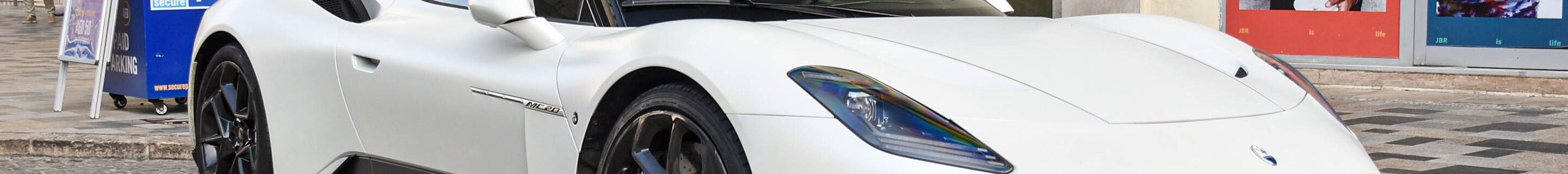 Maserati MC20