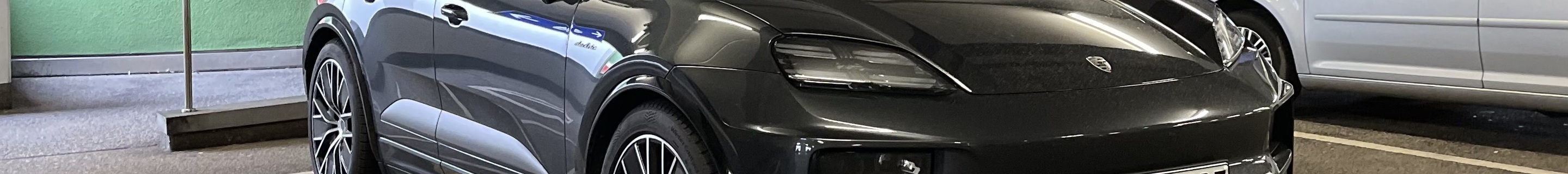 Porsche Macan EV Turbo