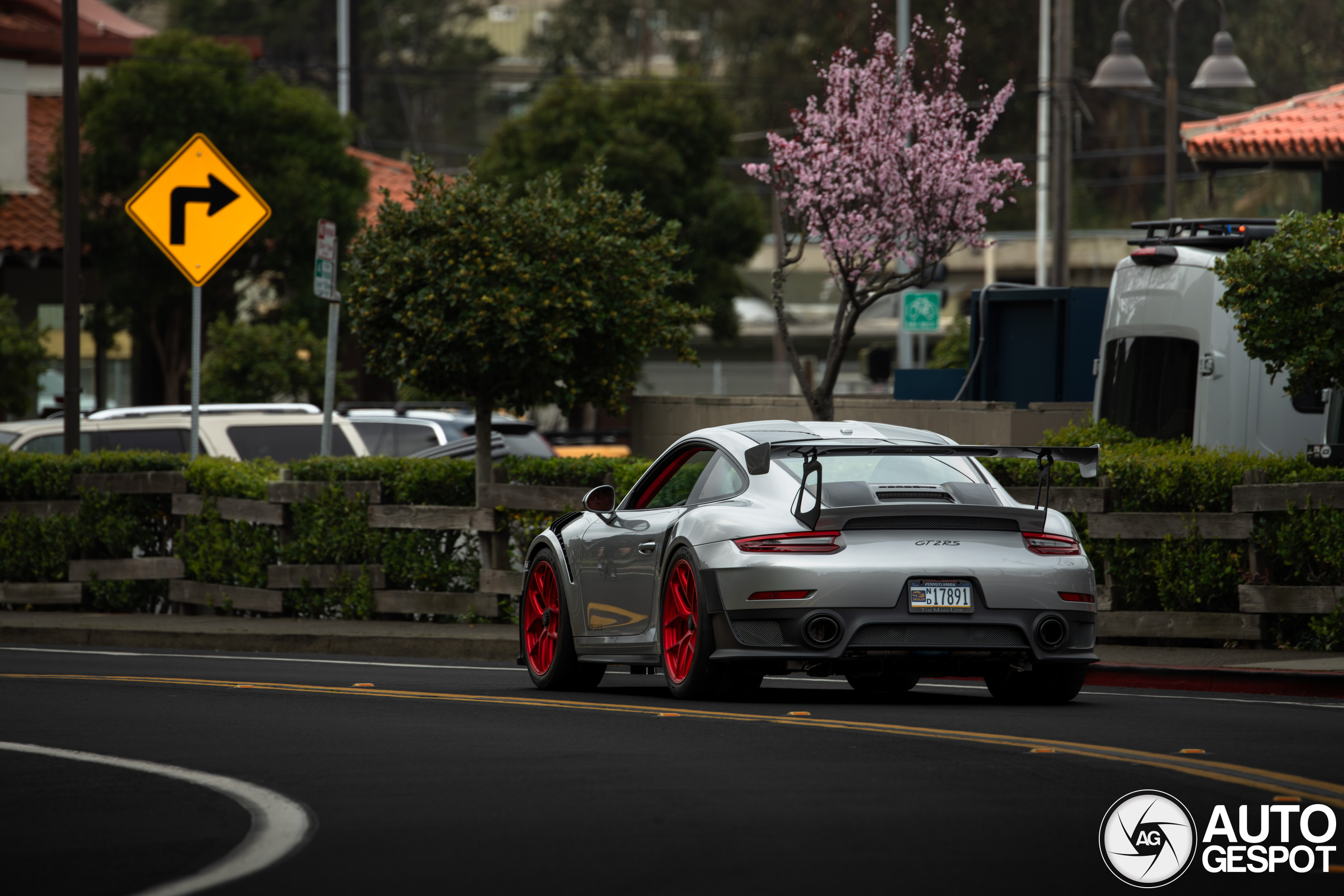 Porsche 991 GT2 RS Weissach Package