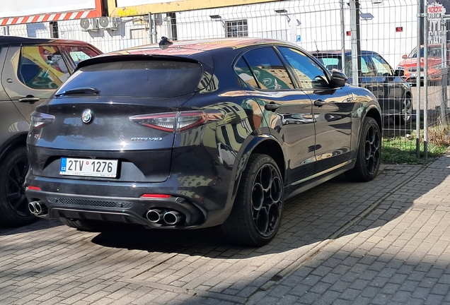 Alfa Romeo Stelvio Quadrifoglio 2023