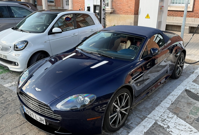 Aston Martin V8 Vantage GTS Roadster
