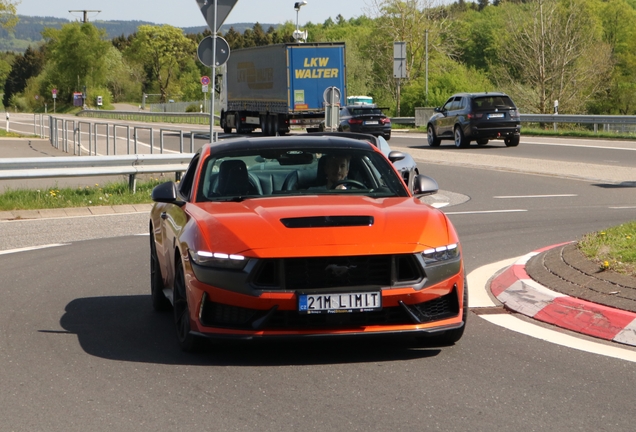 Ford Mustang Dark Horse 2024