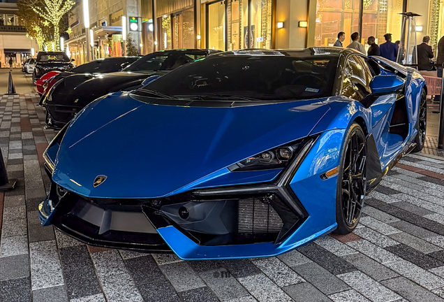 Lamborghini Revuelto