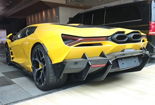 Lamborghini Revuelto