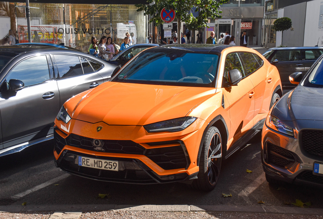 Lamborghini Urus