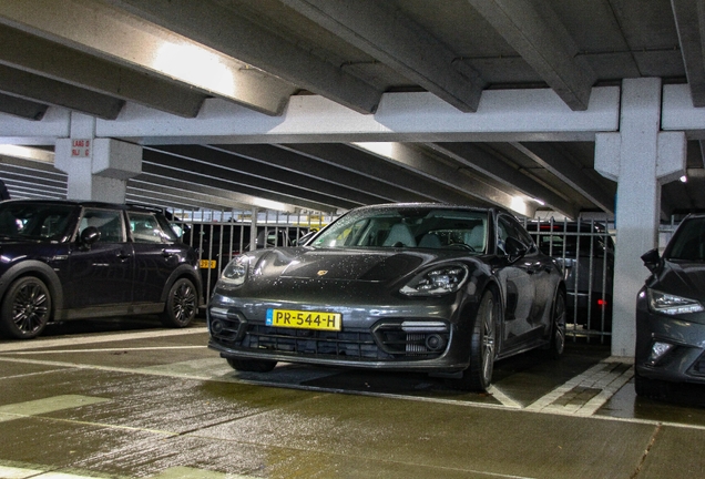 Porsche 971 Panamera Turbo S E-Hybrid MkI