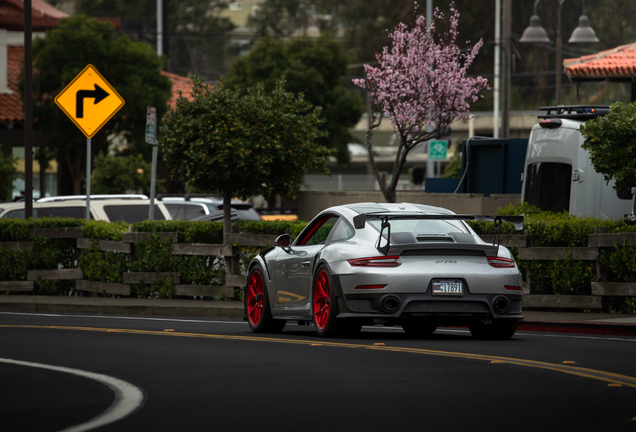 Porsche 991 GT2 RS Weissach Package