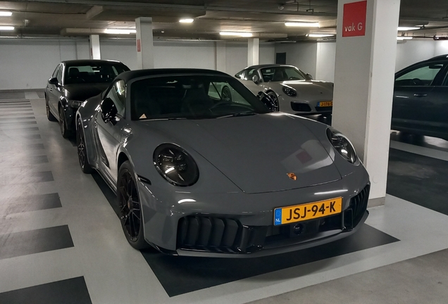 Porsche 992 Carrera 4 GTS Cabriolet MkII