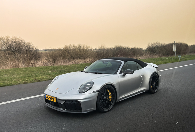 Porsche 992 Carrera 4 GTS Cabriolet MkII