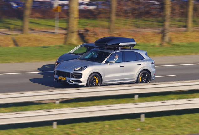 Porsche Cayenne Turbo S E-Hybrid