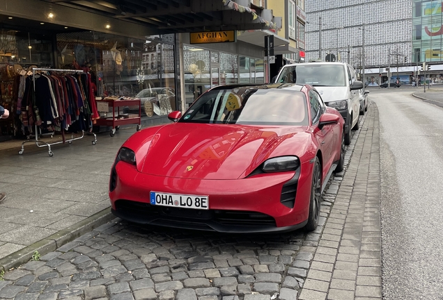 Porsche Taycan GTS Sport Turismo