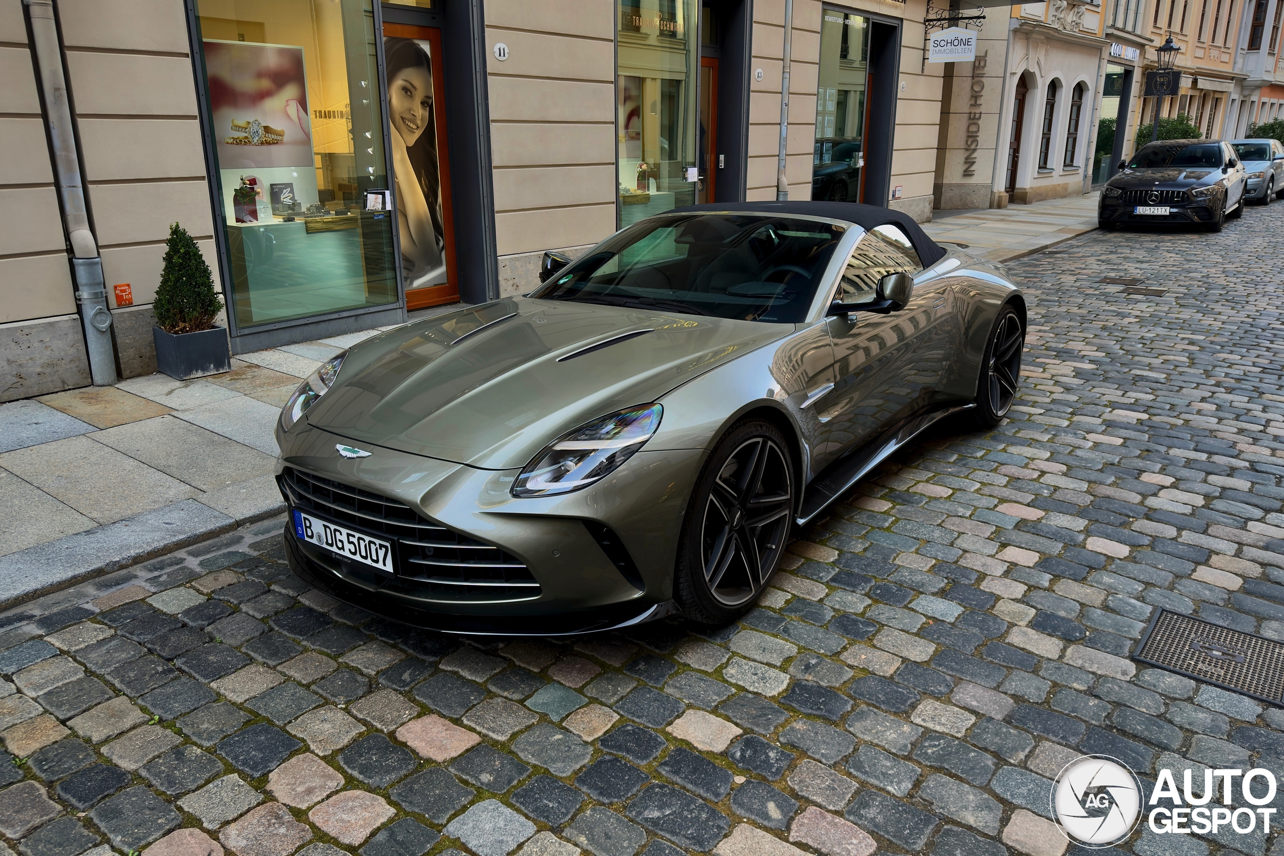 Aston Martin V8 Vantage Roadster 2025 - 07 March 2026 - Autogespot