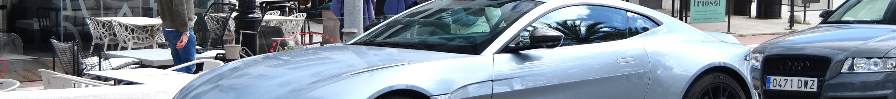 Aston Martin V8 Vantage 2018