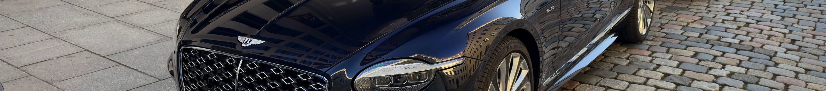 Bentley Continental GTC Mulliner 2025