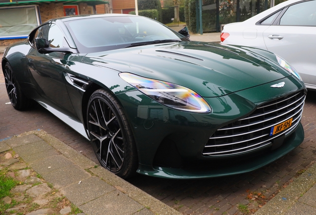 Aston Martin DB12