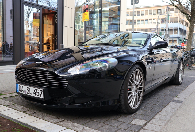 Aston Martin DB9