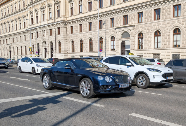 Bentley Continental GTC V8 2016