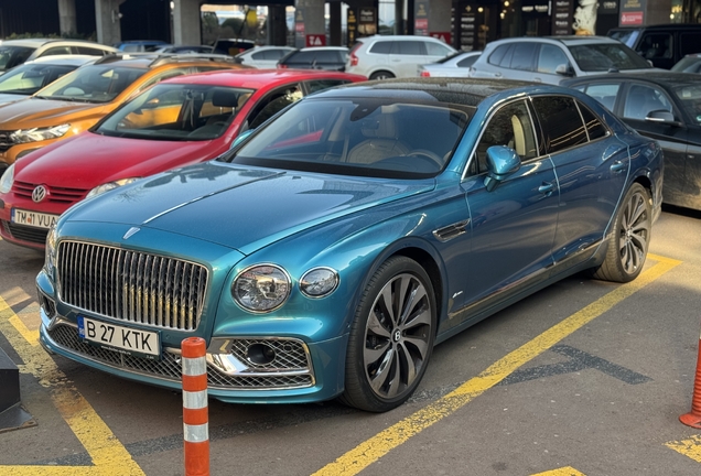 Bentley Flying Spur Hybrid Azure