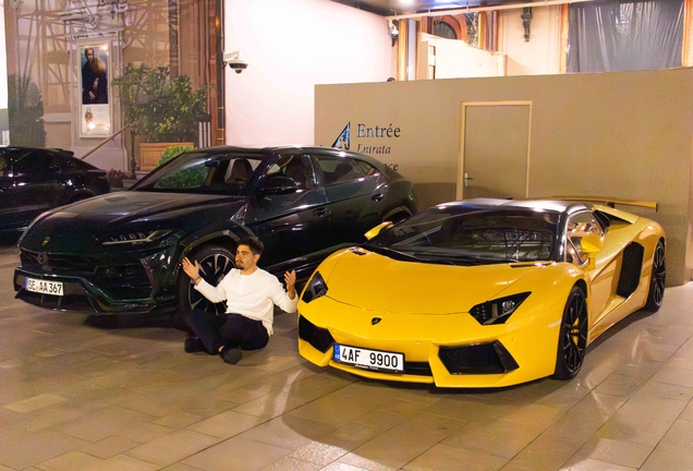 Lamborghini Aventador LP700-4 Roadster