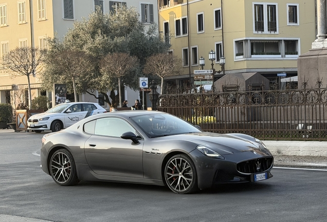 Maserati GranTurismo Modena