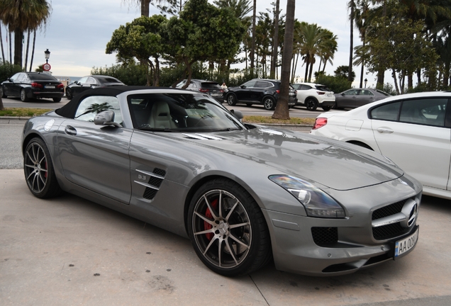 Mercedes-Benz SLS AMG Roadster
