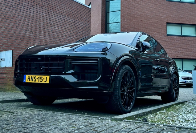 Porsche Cayenne Coupé Turbo E-Hybrid