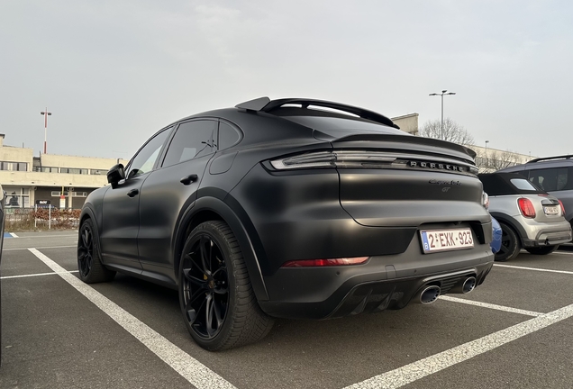 Porsche Cayenne Coupé Turbo E-Hybrid