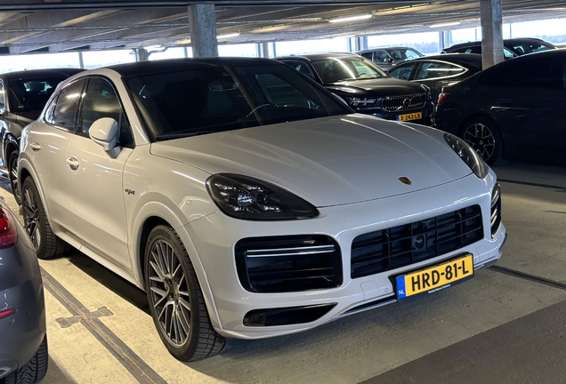 Porsche Cayenne Coupé Turbo S E-Hybrid