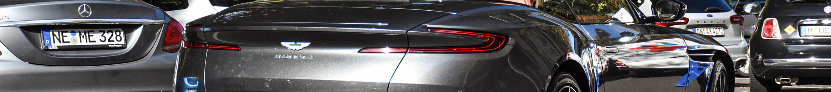 Aston Martin DB11 V8 Volante