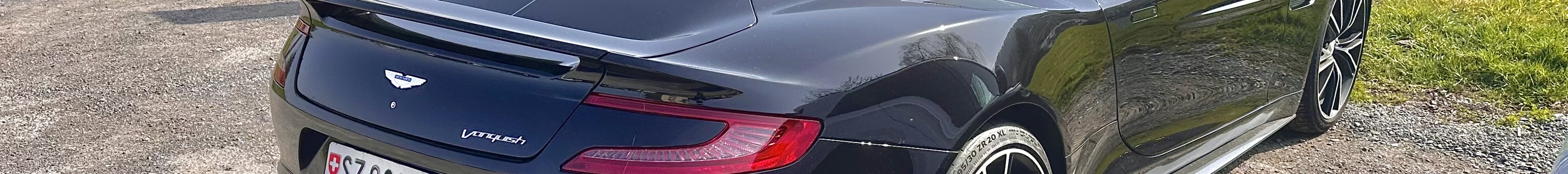 Aston Martin Vanquish 2013
