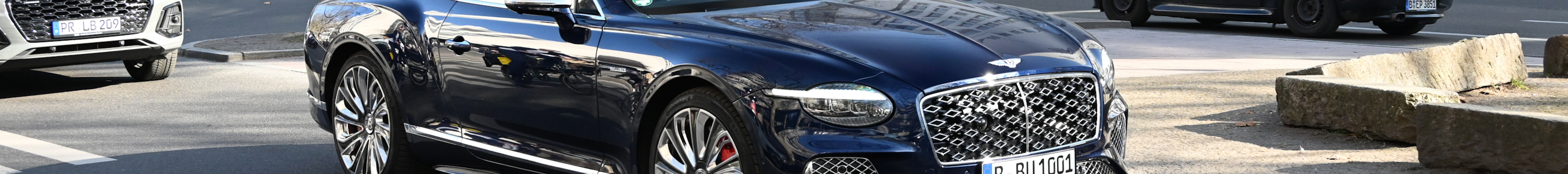 Bentley Continental GTC Mulliner 2025