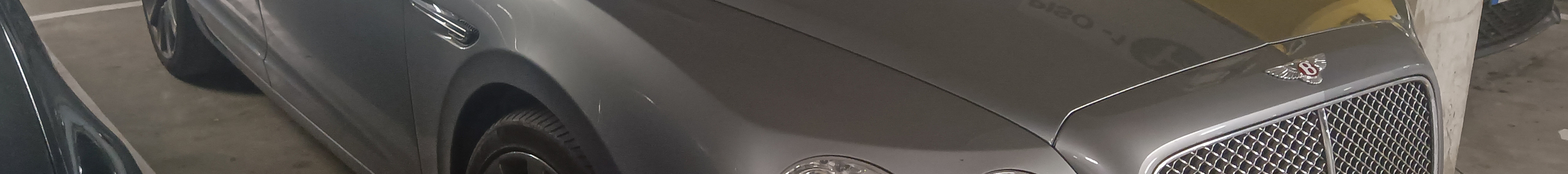 Bentley Flying Spur V8