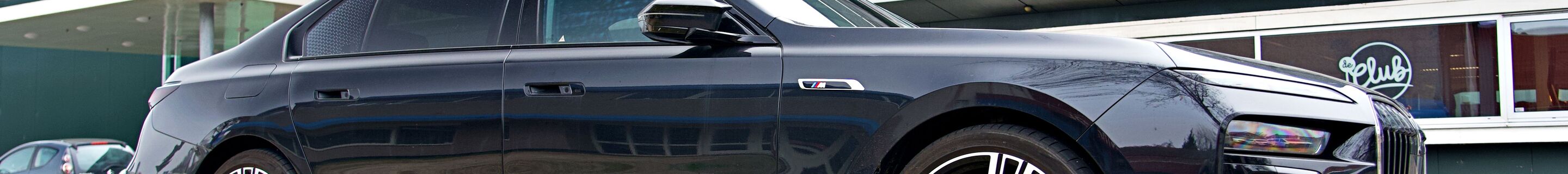 BMW M760e xDrive